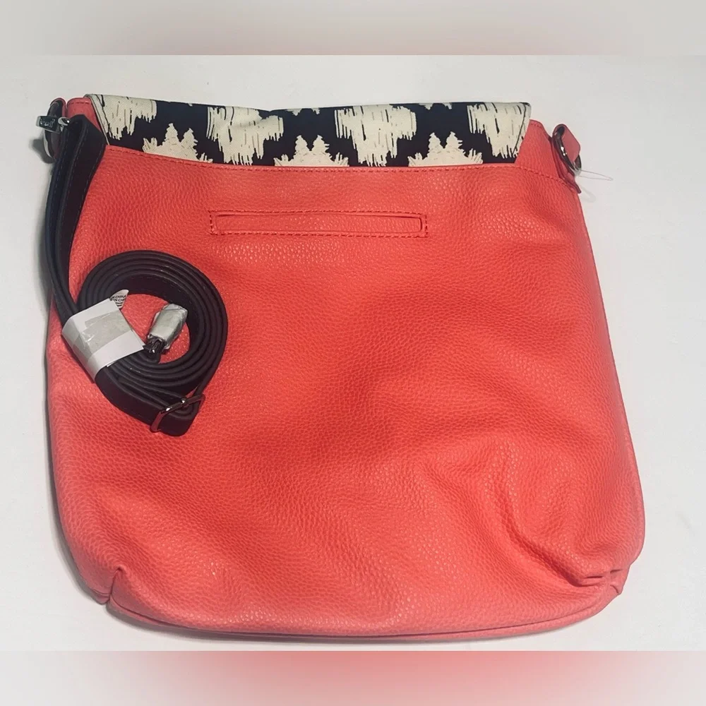 Studio Thirty- One Modern Shoulder Bag Corral Color With Black Strap NWT
